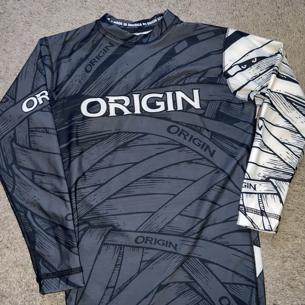 Origin USA BJJ Rash Guard Mens Medium Charcoal Long Sleeve Compression Wrestling